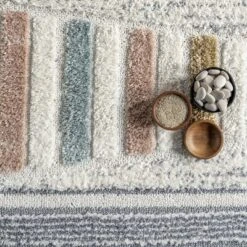 NuLOOM Iria Colorful Pyramid Kids Area Rug -Barbie Store GUEST 36fa0b79 e064 4e7d 88b9 d3fad70631af