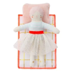 Meri-Meri Meri Meri Matilda Mini Suitcase Doll (Pack Of 1) 11 Meri-Meri Meri Meri Matilda Mini Suitcase Doll (Pack Of 1) -Barbie Store GUEST 48a8ed26 fc36 421c a727 4fc67cfca82e