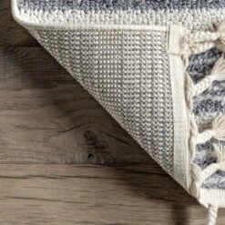 NuLOOM Iria Colorful Pyramid Kids Area Rug -Barbie Store GUEST 4f3c9228 1d5f 4732 bd9f 67134625c014