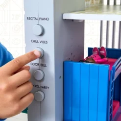 FAO Schwarz Toy Wood Ultimate Doll House LED -Barbie Store GUEST 762b5fa9 2585 4618 9968 15f2ec3099c5