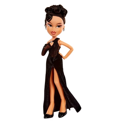 Bratz X Kylie Jenner Night Fashion Doll With Evening Gown, Pet Dog, And Poster 4 Bratz X Kylie Jenner Night Fashion Doll With Evening Gown, Pet Dog, And Poster - Image 2