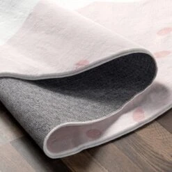 NuLOOM Jovie Polar Bear Machine Washable Kids Area Rug -Barbie Store GUEST 94902543 9ae8 4169 904e 9d6a85d485fc