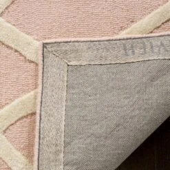 Safavieh Kids SFK905 Hand Tufted Area Rug - Safavieh -Barbie Store GUEST a7ab2ab0 e53c 4fce b2dd d66351a15fe5