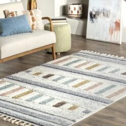 NuLOOM Iria Colorful Pyramid Kids Area Rug -Barbie Store GUEST af894df3 1322 4546 bc61 30cc2defb913