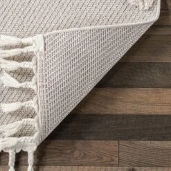 NuLOOM Kilah Snowmen High-Low Kids Tasseled Area Rug -Barbie Store GUEST b8e86a21 94e2 4997 9d40 d41251219693