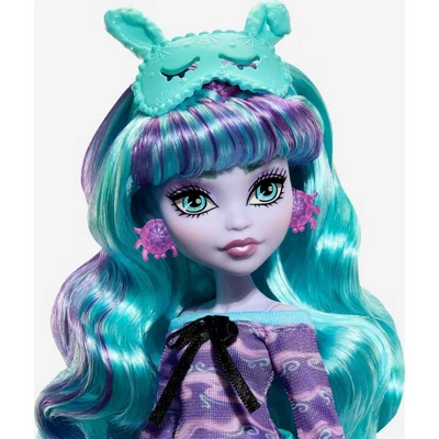 Monster High Creepover Party Twyla Doll 4 Monster High Creepover Party Twyla Doll - Image 2