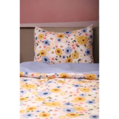 Floral Print Kids' Duvet Cover - Pillowfort™ -Barbie Store GUEST c874f823 c6cc 4294 8d8b ab8d71f93343