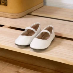 Sweedi Scandinavian Kids' Clothes Rack Natural Wood - South Shore -Barbie Store GUEST c9d13906 79e3 46d7 8872 a5190c766610