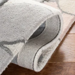 Safavieh Kids SFK923 Hand Tufted Area Rug - Safavieh -Barbie Store GUEST f9949d6c b9e3 4f95 a0da 960a1d4efa38